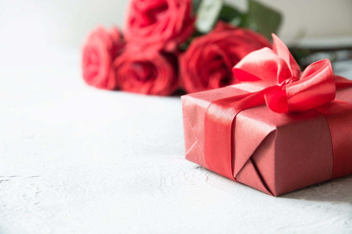 Reclame tiener Wrak Wat te geven als valentijnscadeau? - Kaartje2go Blog