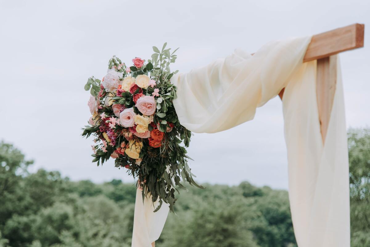 Bewonderenswaardig meester munt Bloemen op je bruiloft: alles wat je wilt weten! - Kaartje2go Blog