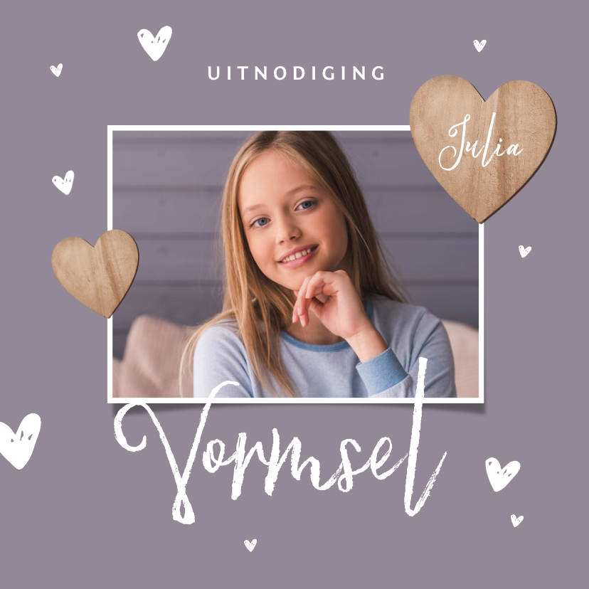 Communiekaarten - Vormsel uitnodigingskaart meisje houten hartjes foto