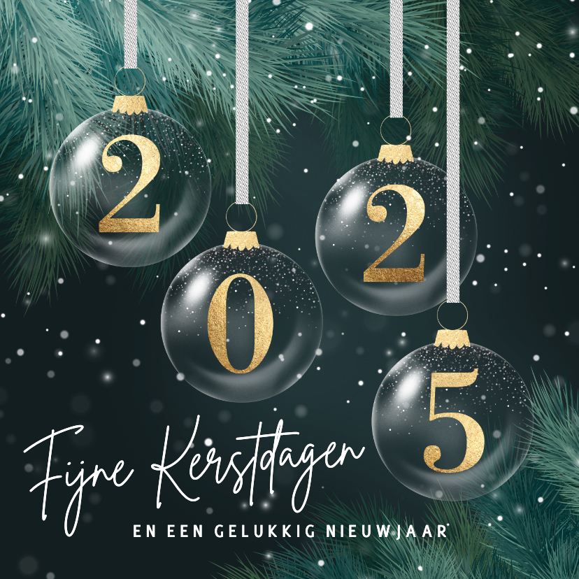 Kerstkaarten - Kerstkaart 2025 gouden kerstballen groene takken