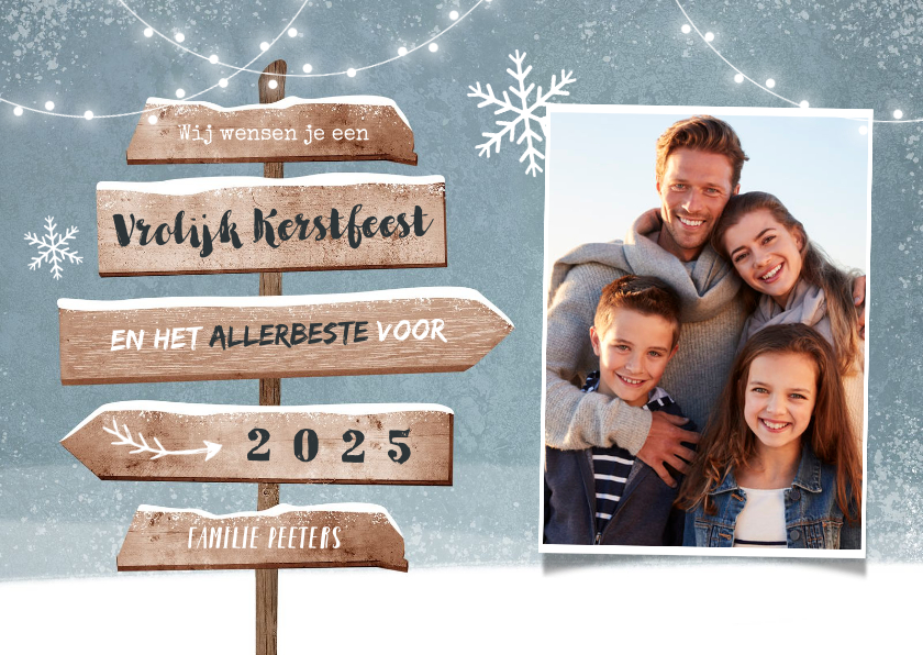 Kerstkaarten - Kerstkaart wegwijzers winter hout sneeuw foto